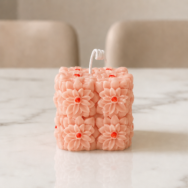 Vela cubo floral rosa